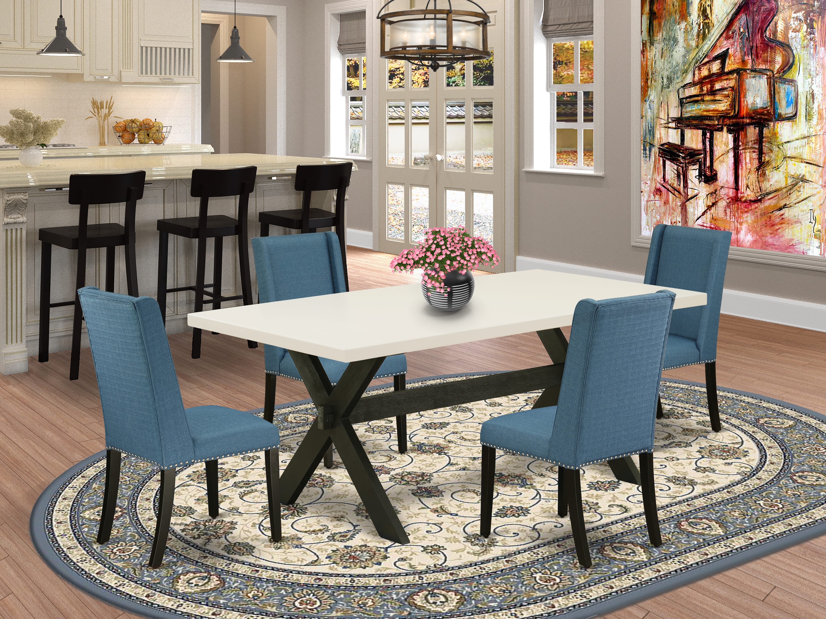 Juego de mesa de comedor de 5 piezas East West Furniture X627FL121-5 para 4 personas. Incluye una mesa de cocina rectangular con patas en forma de X y 4 sillas Parson tapizadas en tela de lino azul.