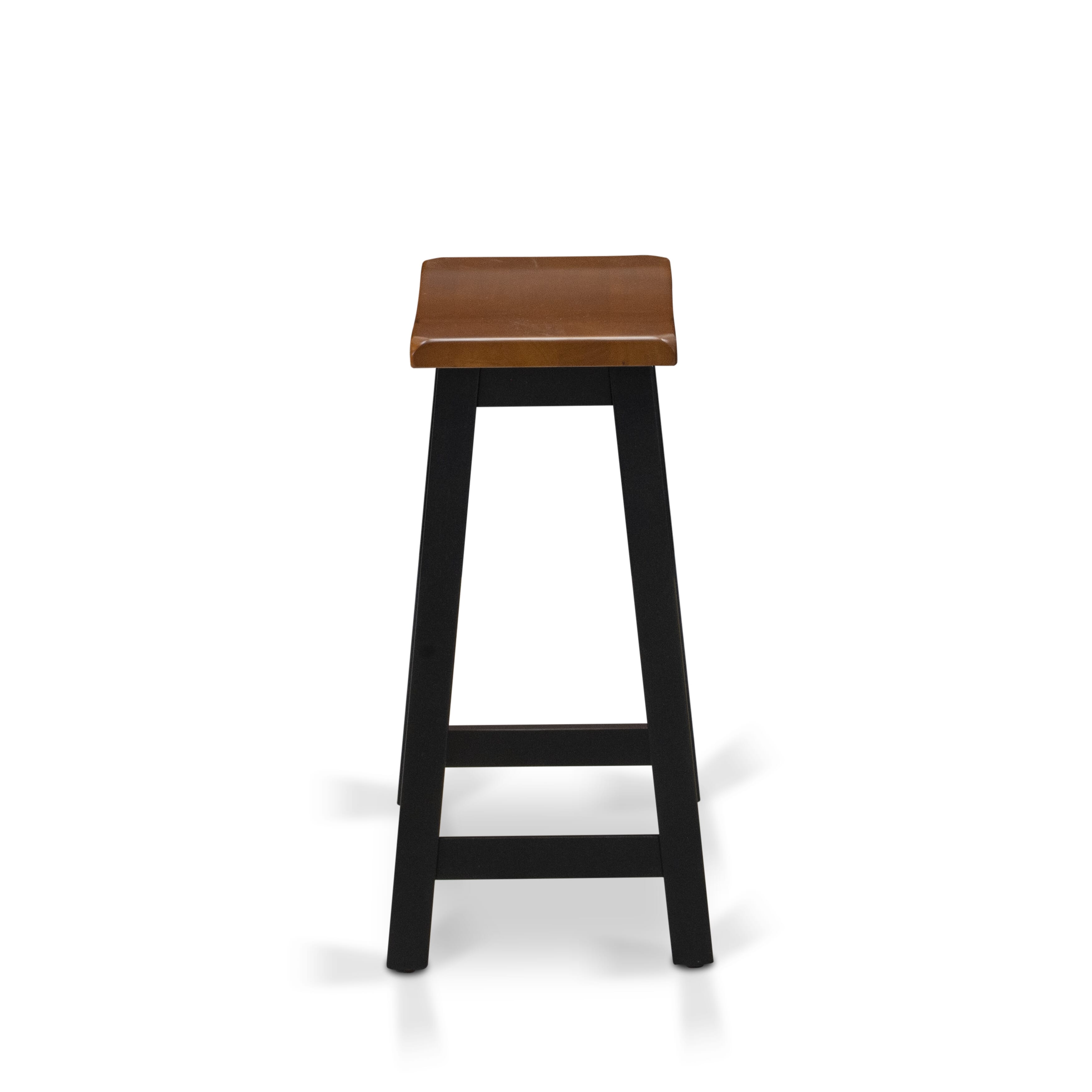El juego de mesa de comedor de 4 piezas KATY4-BCH-W de East West Furniture incluye una mesa de comedor rectangular y 2 taburetes con un banco.