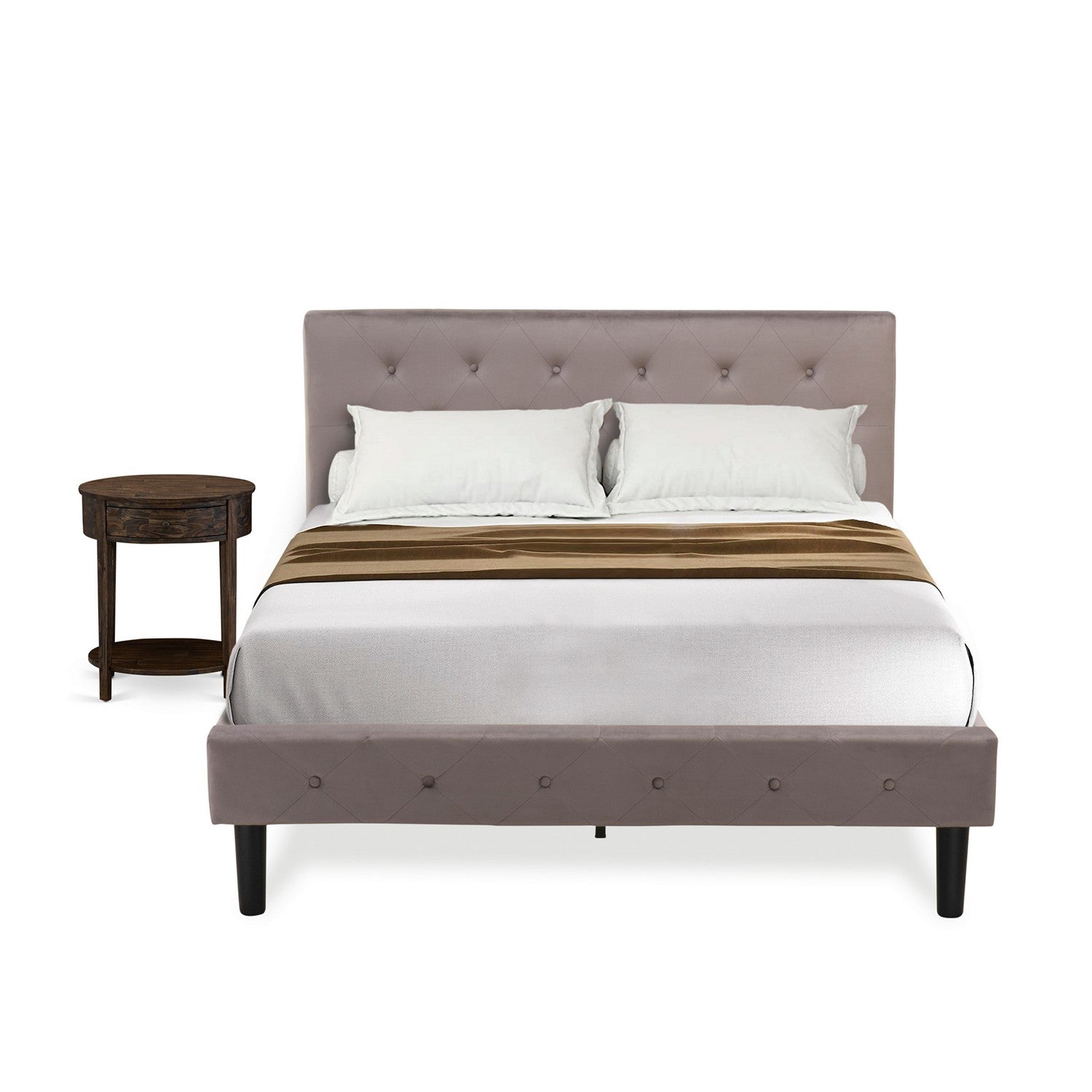 Juego de dormitorio completo de 2 piezas East West Furniture NL14F-1HI07: estructura de cama con botones capitoné, cabecera tapizada en terciopelo marrón topo y mesita de noche con acabado jacobino envejecido.