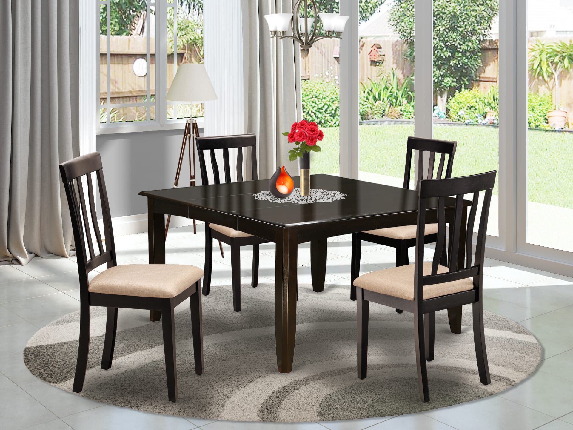 El juego de mesa de comedor de 5 piezas PFAN5-CAP-C de East West Furniture incluye una mesa de cocina cuadrada con hojas de mariposa y 4 sillas de comedor tapizadas en tela de lino.