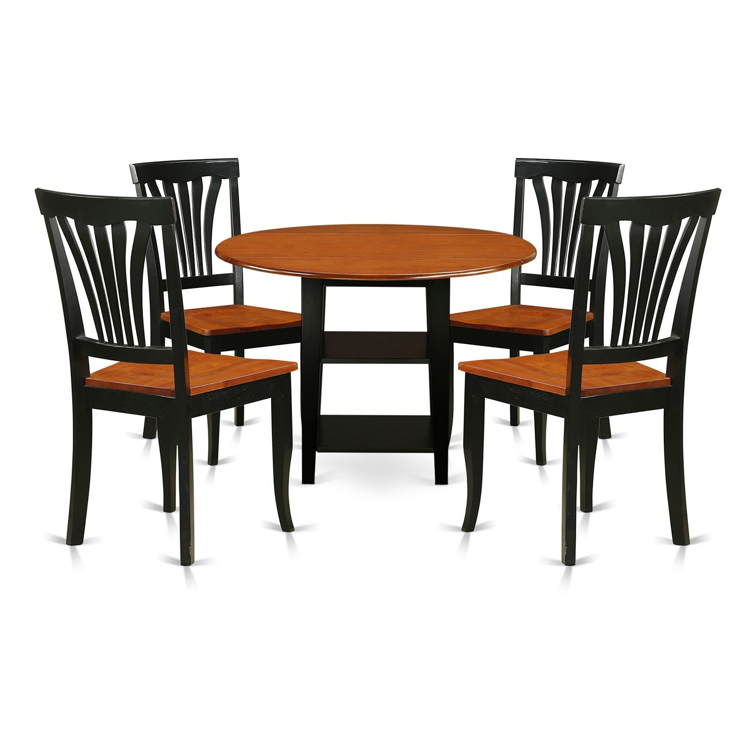 El juego de comedor de 5 piezas East West Furniture SUAV5-BCH-W incluye una mesa de comedor redonda con hojas abatibles y estantes, y 4 sillas con asiento de madera.