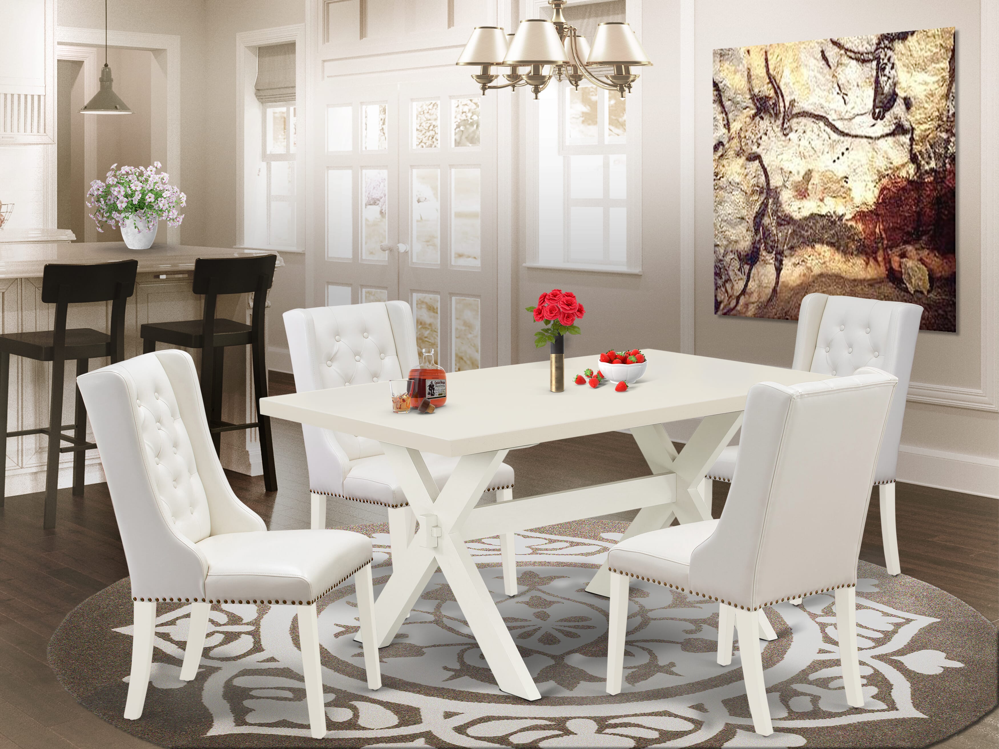Juego de comedor de 5 piezas East West Furniture X026FO244-5. Incluye una mesa de comedor rectangular con patas en forma de X y 4 sillas tapizadas en piel sintética gris claro.