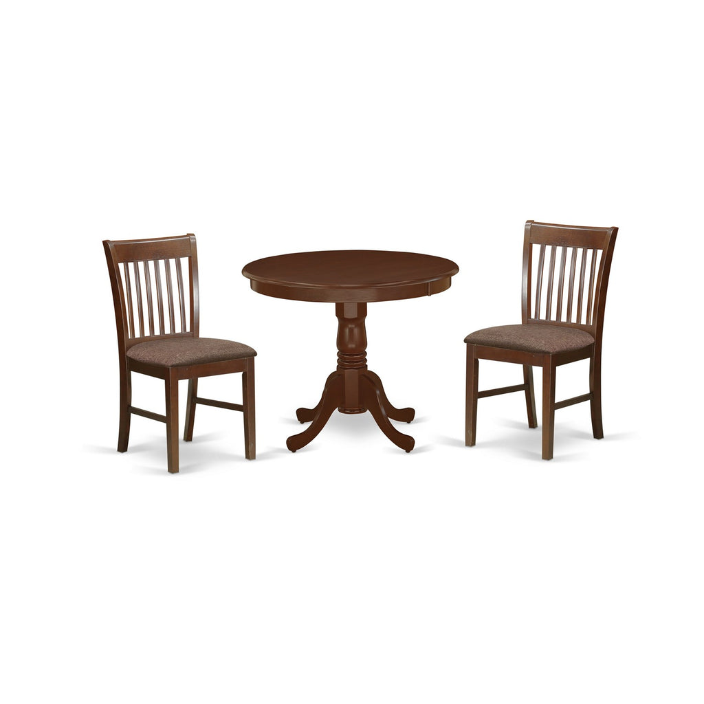 Juego de mesa y sillas de cocina de 3 piezas ANNO3-MAH-C de East West Furniture. Incluye una mesa de comedor redonda con pedestal y 2 sillas de comedor de tela de lino.