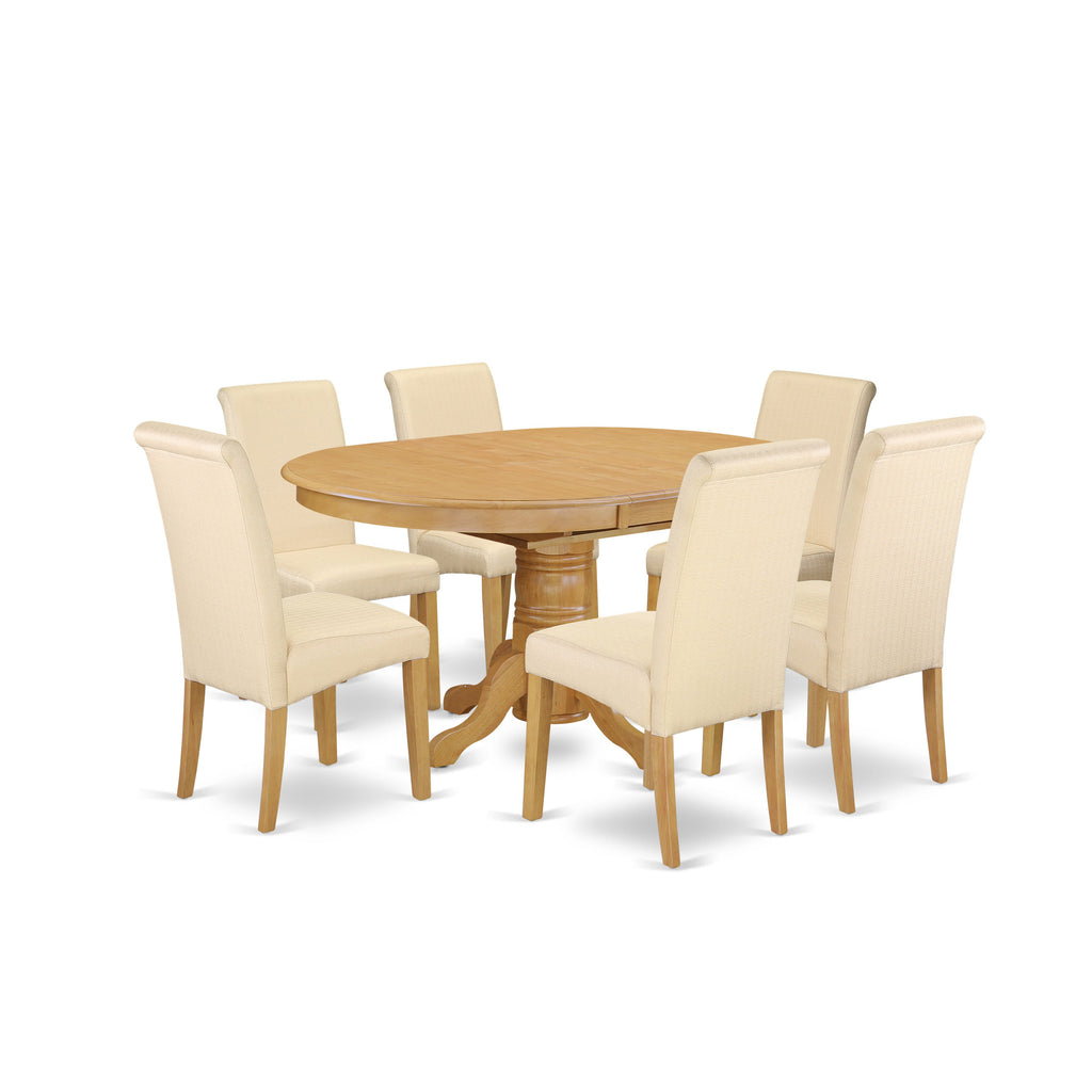 Juego de mesa de comedor de 7 piezas East West Furniture AVBA7-OAK-02 compuesto por una mesa de cocina ovalada con hojas de mariposa y 6 sillas tapizadas en tela de lino beige claro.
