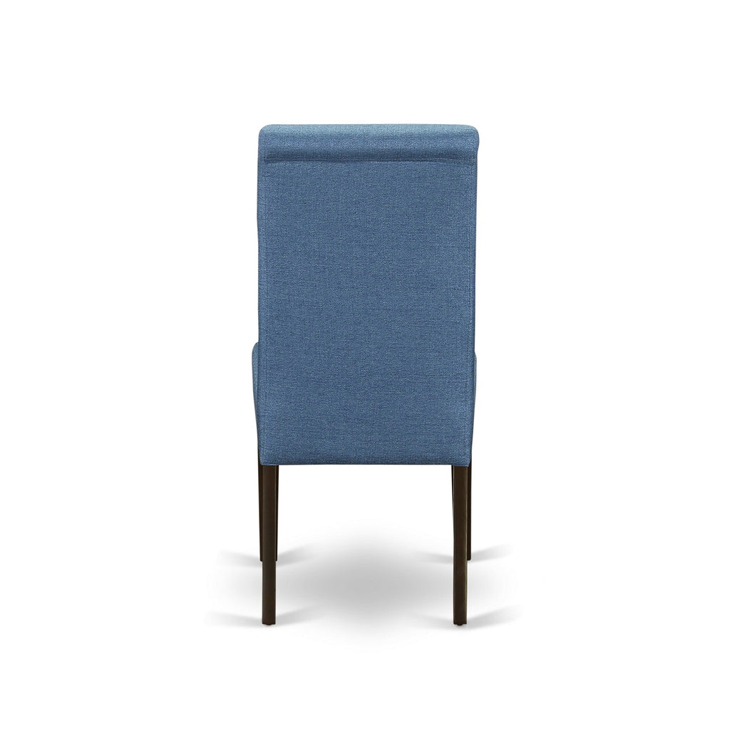 Juego de comedor de 3 piezas East West Furniture BOBA3-CAP-21 para espacios pequeños. Contiene una mesa de comedor redonda y dos sillas de comedor Parson de tela de lino de color azul.