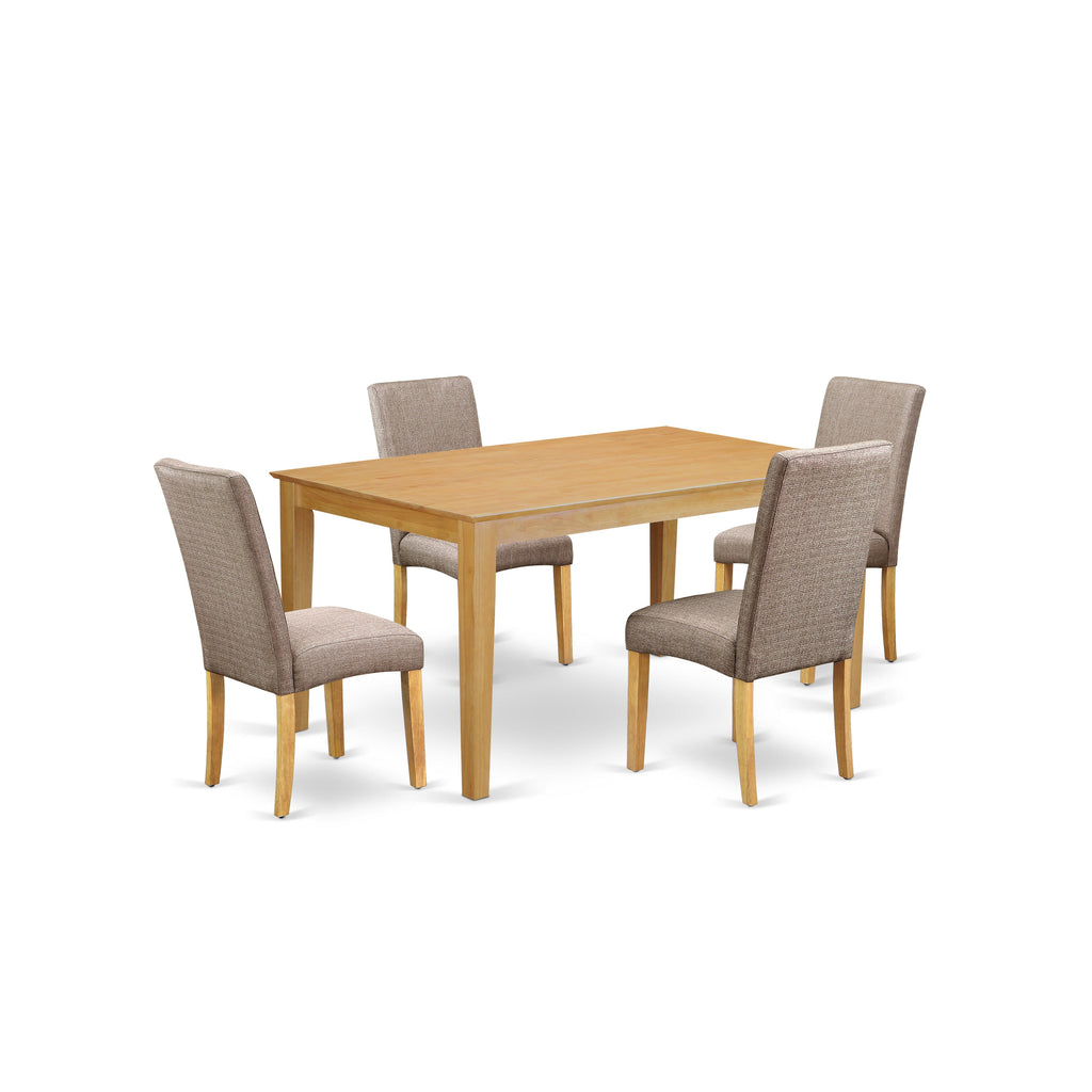Juego de comedor de 5 piezas East West Furniture CADR5-OAK-16. Incluye una mesa de comedor rectangular y 4 sillas Parson tapizadas en tela de lino color caqui oscuro.