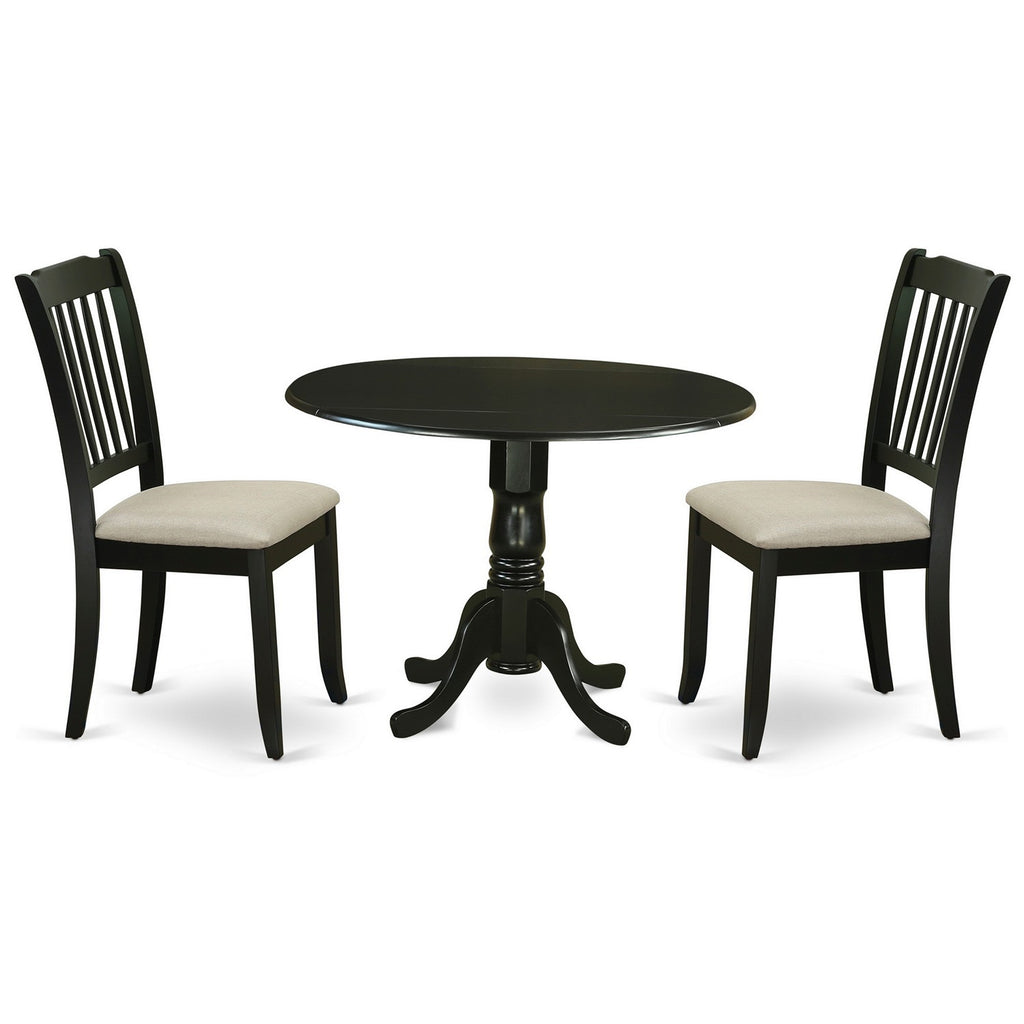 Juego de comedor de 3 piezas DLDA3-BLK-C de East West Furniture. Contiene una mesa de comedor redonda con alas abatibles y 2 sillas de cocina tapizadas en tela de lino.