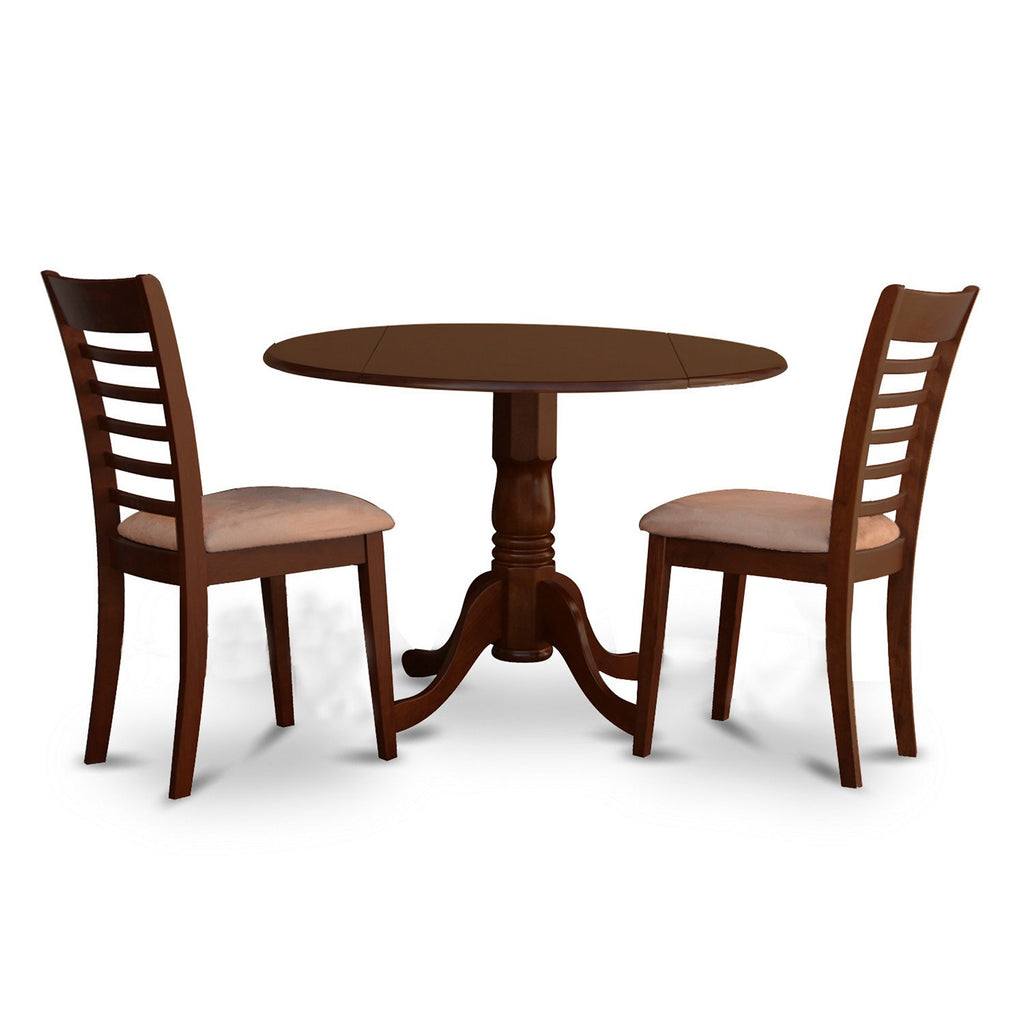 Juego de comedor de 3 piezas DLML3-MAH-C de East West Furniture. Contiene una mesa de comedor redonda con alas abatibles y 2 sillas tapizadas en tela de lino.