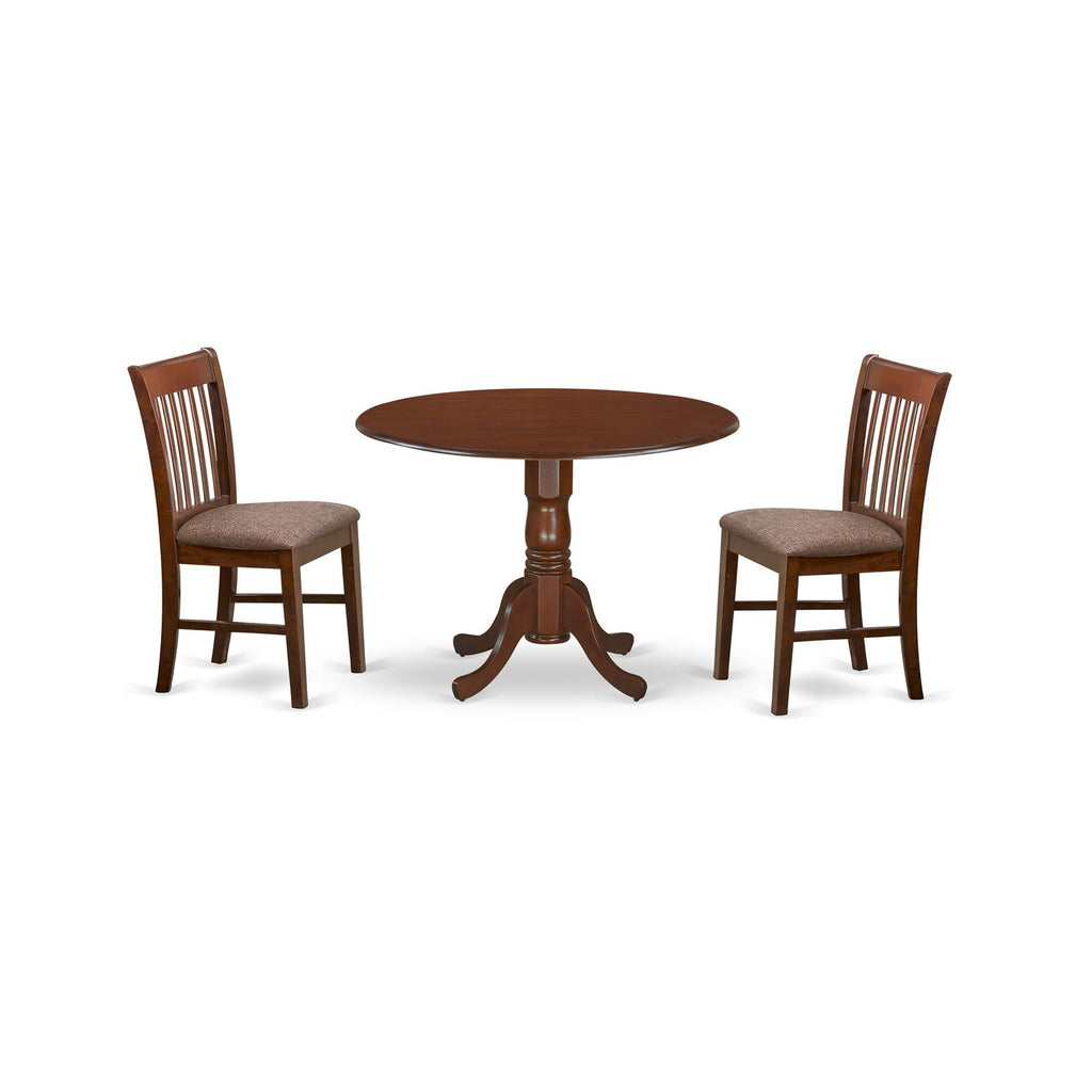 Juego de mesa y sillas de cocina de 3 piezas DLNO3-MAH-C de East West Furniture. Incluye una mesa de comedor redonda con alas abatibles y dos sillas de comedor tapizadas en tela de lino.