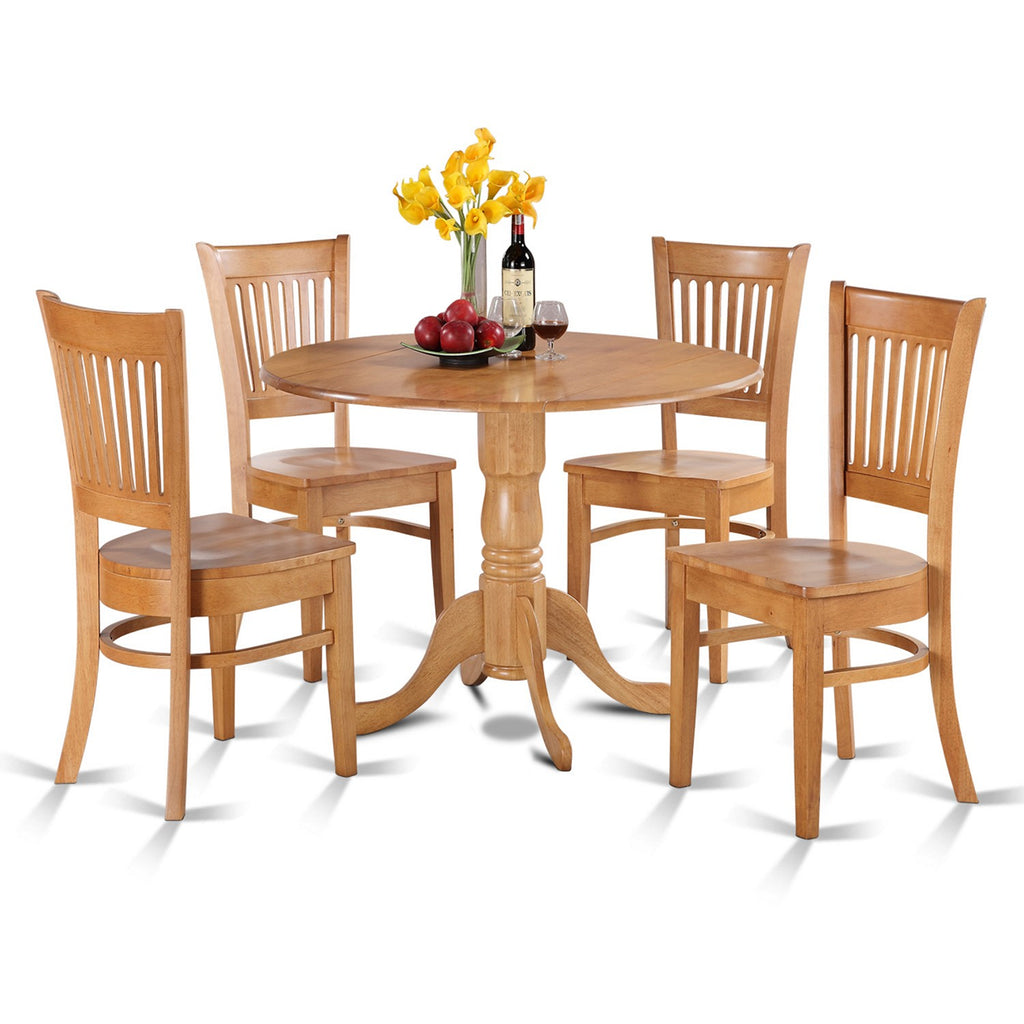 El juego de mesa de comedor moderno de 5 piezas DLVA5-OAK-W de East West Furniture incluye una mesa redonda de madera con alas abatibles y 4 sillas de comedor.