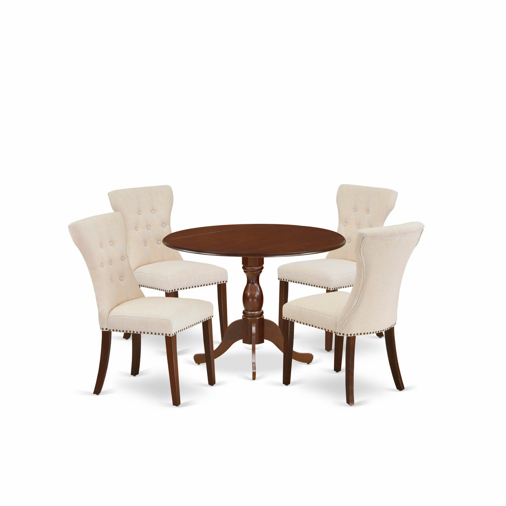 Juego de comedor de 5 piezas DMGA5-MAH-32 de East West Furniture. Incluye una mesa de comedor redonda con alas abatibles y 4 sillas Parson tapizadas en tela de lino beige claro.