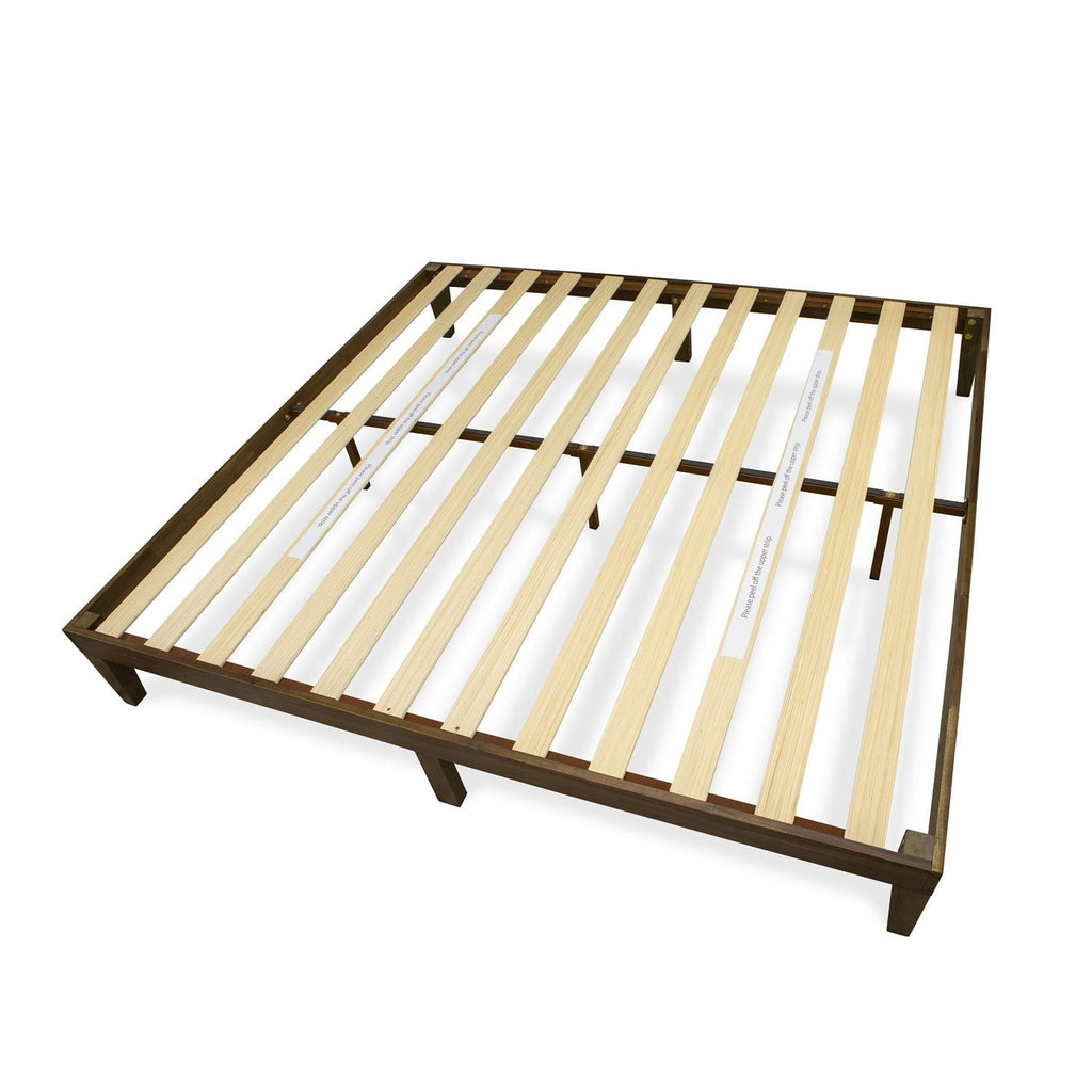 Cama tamaño king East West Furniture DNP-22-K con plataforma, 4 patas de madera maciza y 2 patas centrales adicionales, acabado nogal