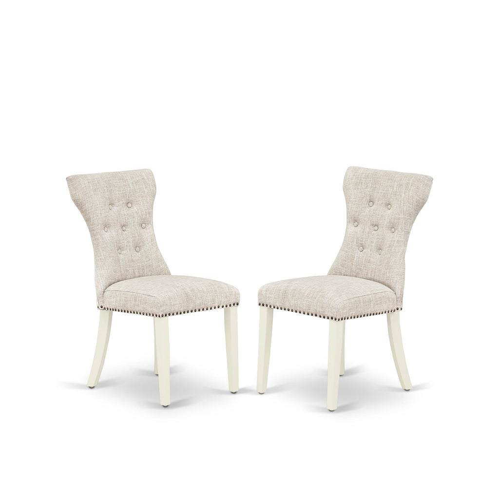 Juego de comedor de 3 piezas East West Furniture NDGA3-LWH-35 para espacios pequeños. Incluye una mesa de comedor rectangular con alas abatibles y dos sillas tapizadas en tela de lino y piel de venado.