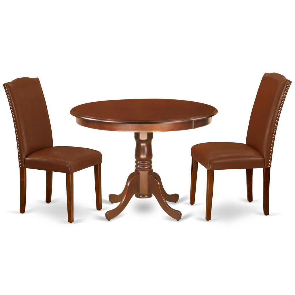 Juego de comedor de 3 piezas East West Furniture HLEN3-MAH-66 para espacios pequeños. Contiene una mesa de comedor redonda con pedestal y 2 sillas tapizadas en piel sintética marrón.