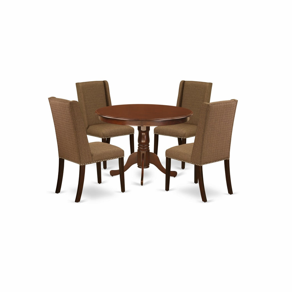 Juego de mesa de comedor moderna de 5 piezas East West Furniture HLFL5-MAH-18. Incluye una mesa redonda de madera con pedestal y 4 sillas tapizadas en tela de lino marrón.