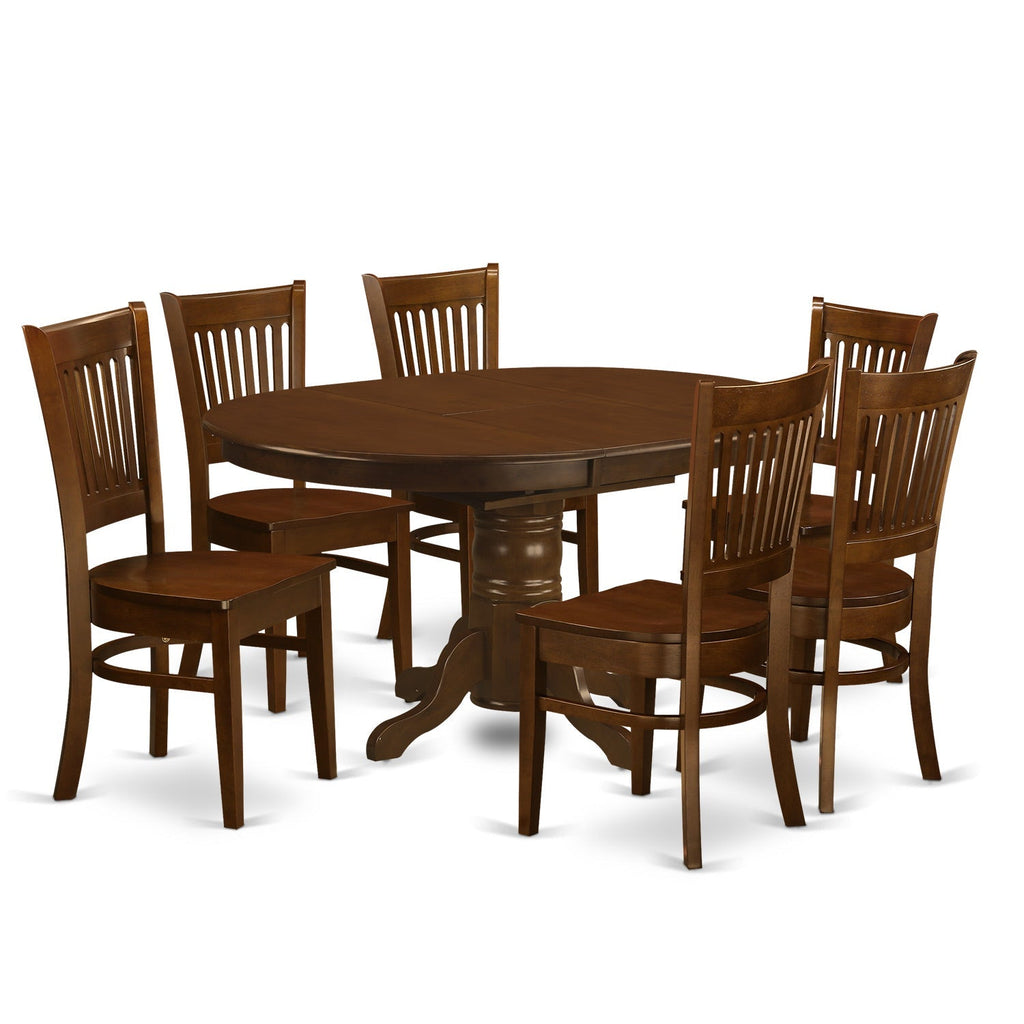Juego de comedor East West Furniture KEVA7-ESP-W de 7 piezas compuesto por una mesa de comedor ovalada con hojas de mariposa y 6 sillas con asiento de madera.