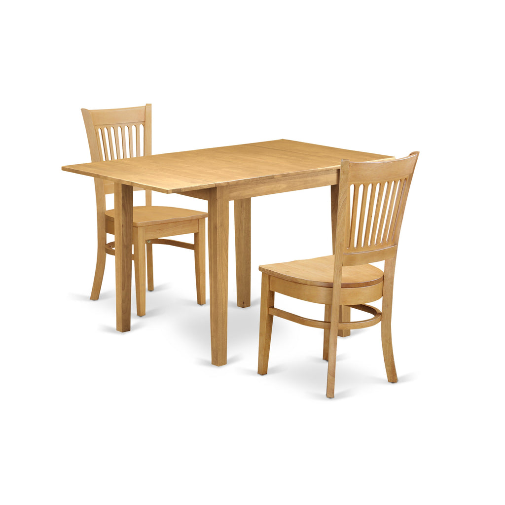 Juego de mesa de comedor moderna de 3 piezas NDVA3-OAK-W de East West Furniture. Contiene una mesa rectangular de madera con alas abatibles y 2 sillas de comedor.
