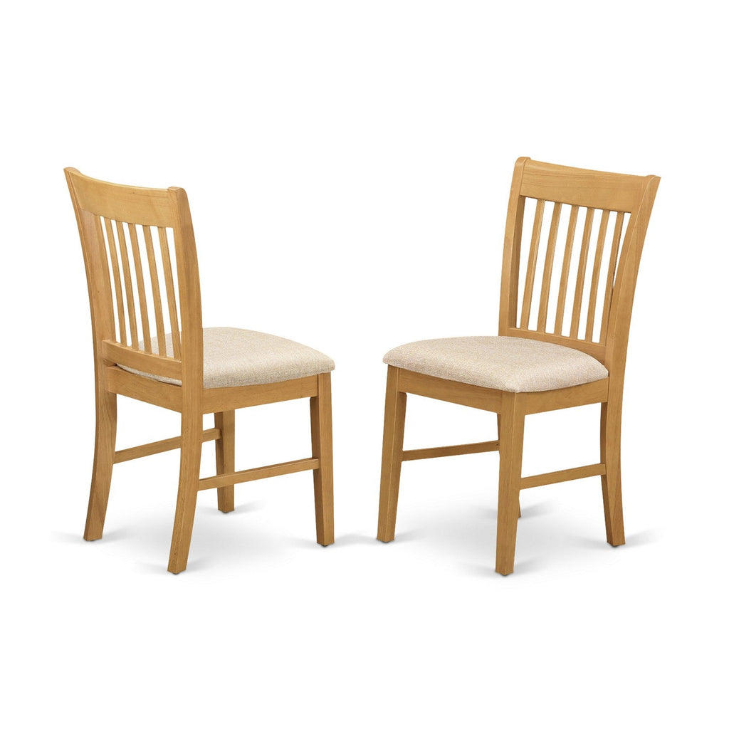 Juego de mesa y sillas de cocina de 3 piezas DMNF3-OAK-C de East West Furniture. Incluye una mesa de comedor redonda con alas abatibles y 2 sillas de comedor tapizadas en tela de lino.