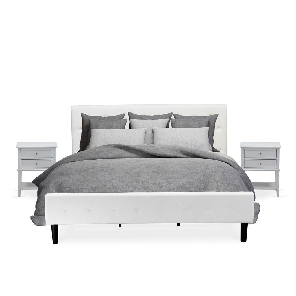 Juego de dormitorio tamaño king de 3 piezas NL19K-2VL14: cama de madera con botones, cabecera tapizada en tela de terciopelo blanco y mesita de noche con acabado gris urbano.