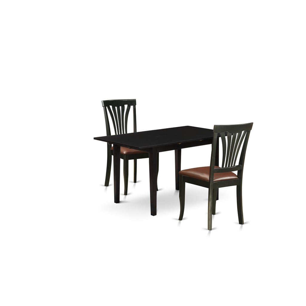Juego de comedor de 3 piezas East West Furniture NOAV3-BLK-LC para espacios pequeños. Contiene una mesa de comedor rectangular con hojas de mariposa y 2 sillas tapizadas en piel sintética.