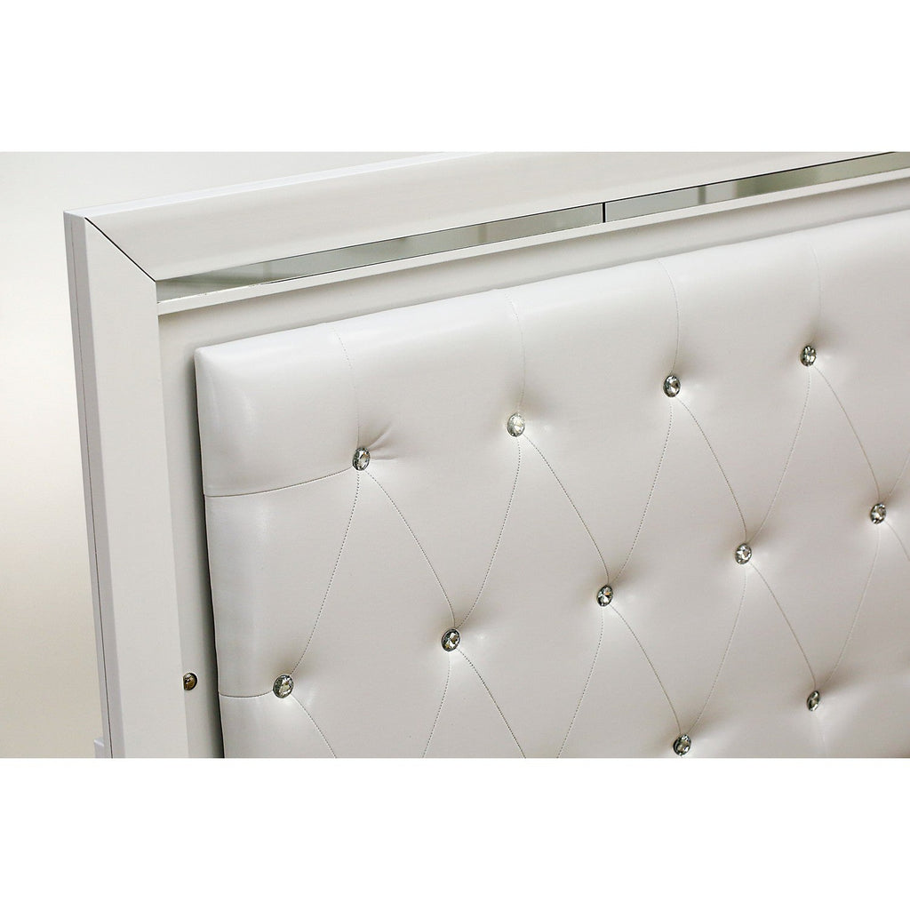 Juego de dormitorio Pandora de 3 piezas East West Furniture PA05-Q2N000 con cama tamaño queen y 2 mesitas de noche modernas de madera, acabado blanco