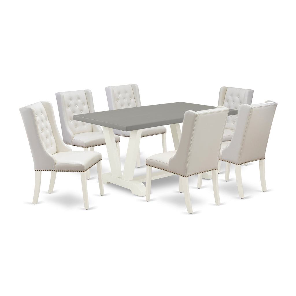 Juego de mesa de comedor de 7 piezas East West Furniture V096FO244-7 compuesto por una mesa de comedor rectangular con patas en V y 6 sillas tapizadas en piel sintética gris claro.