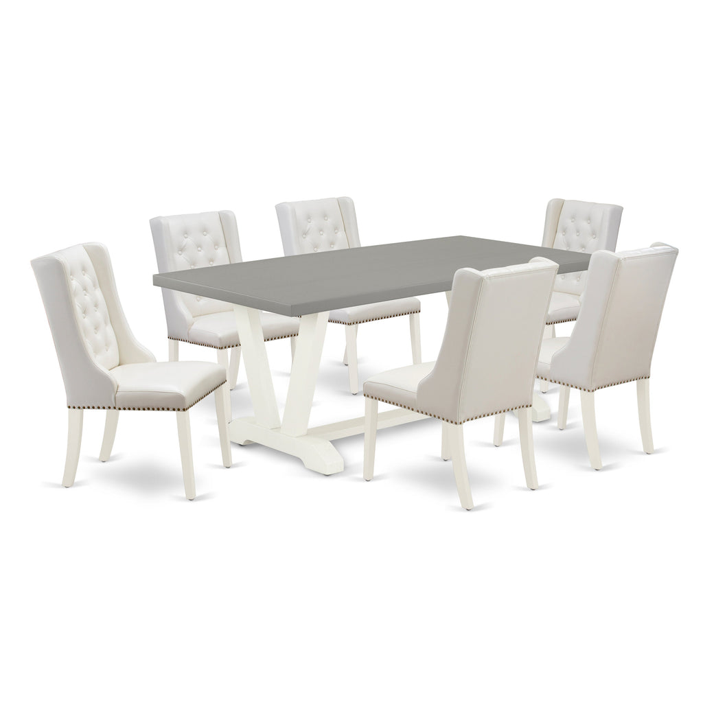 Juego de mesa de comedor de 7 piezas East West Furniture V097FO244-7 compuesto por una mesa de comedor rectangular con patas en V y 6 sillas tapizadas en piel sintética gris claro.