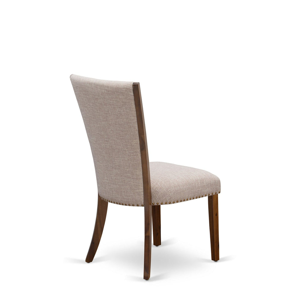 El juego de muebles de comedor de 5 piezas East West Furniture LMVE5-N8-04 incluye una mesa de comedor rectangular de madera rústica y 4 sillas Parsons de tela de lino color tostado claro.